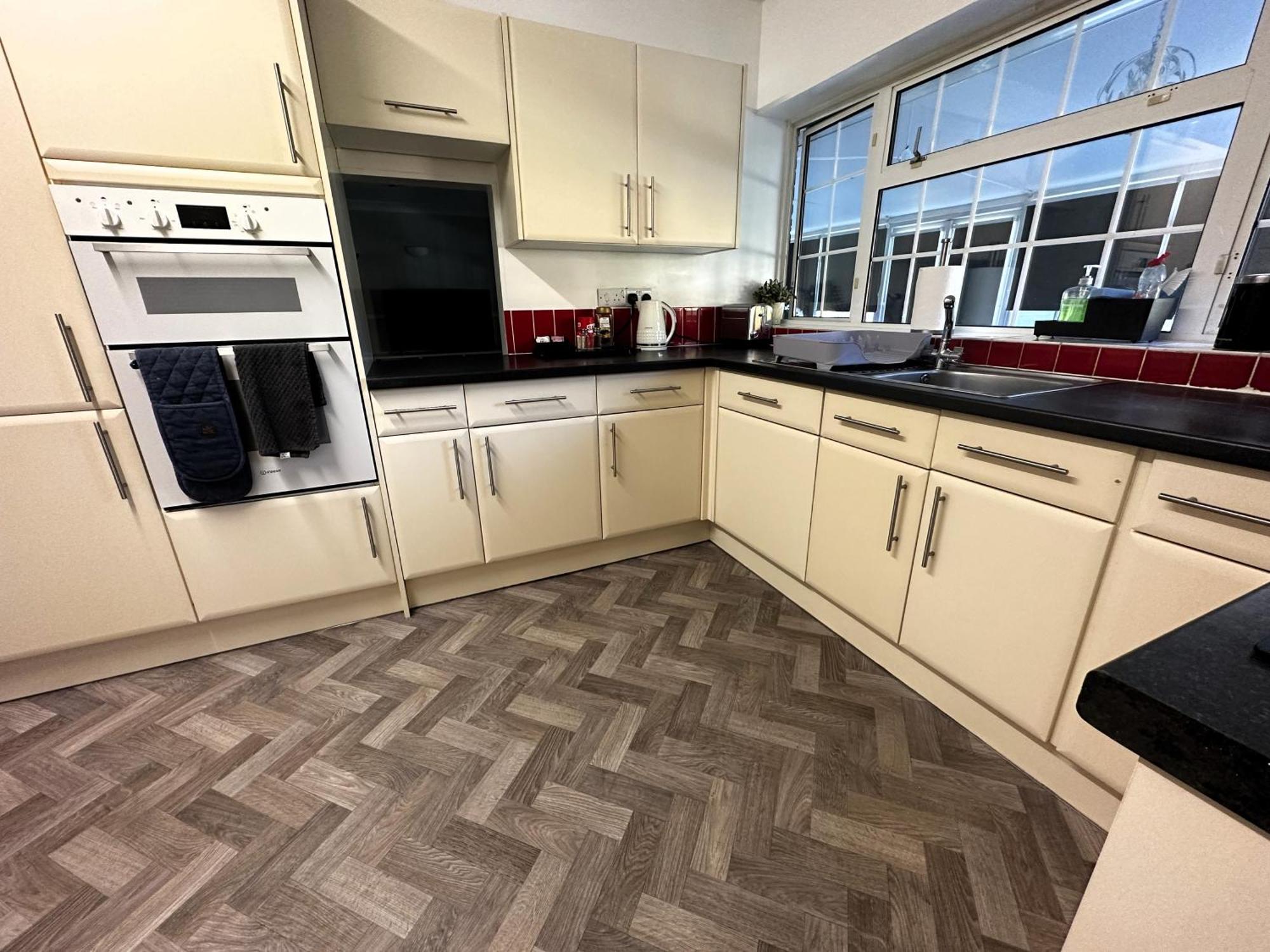 Kennedy Villa - 5 Bedroom House With Hot Tub, Wifi, Free Parkings, Close To Bicester Village Kültér fotó
