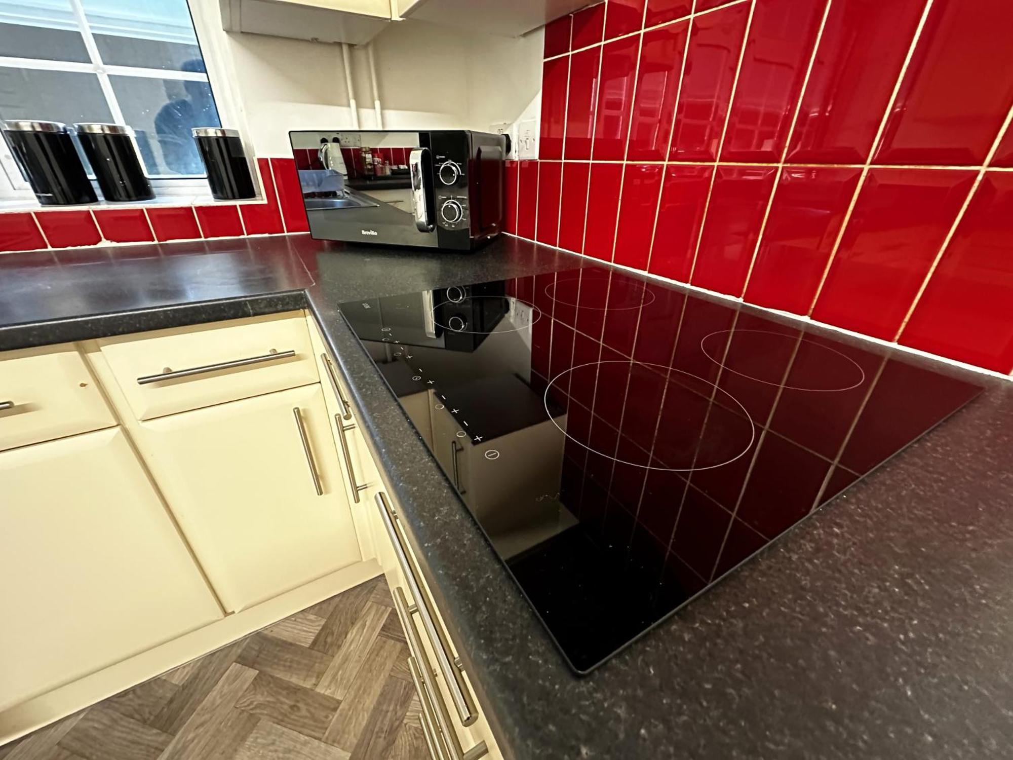 Kennedy Villa - 5 Bedroom House With Hot Tub, Wifi, Free Parkings, Close To Bicester Village Kültér fotó