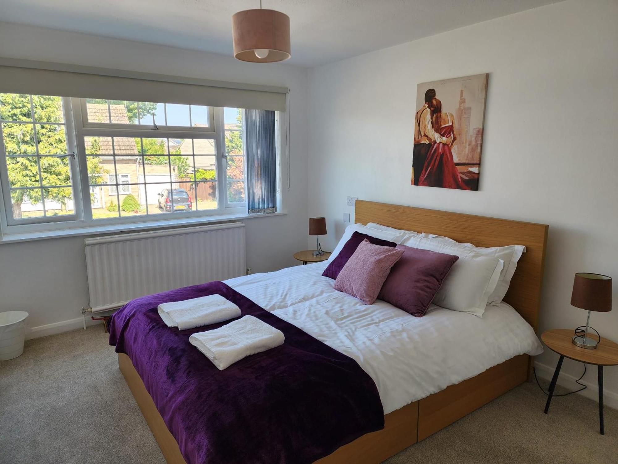 Kennedy Villa - 5 Bedroom House With Hot Tub, Wifi, Free Parkings, Close To Bicester Village Kültér fotó